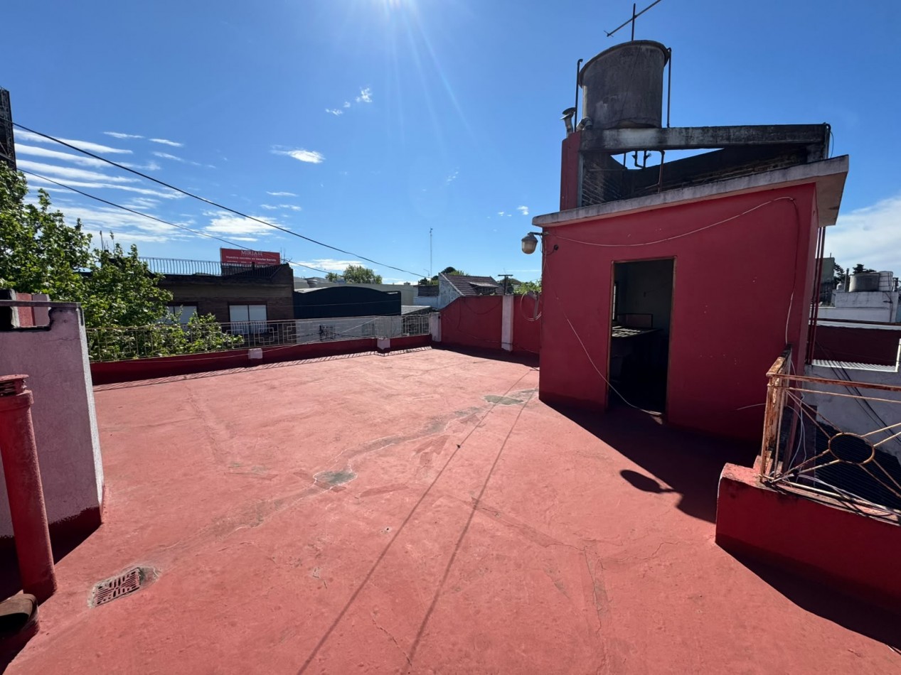 PH 3 AMB AL FRENTE CON BALCON, PATIO Y TERRAZA (SIN EXPENSAS) REF. 940 