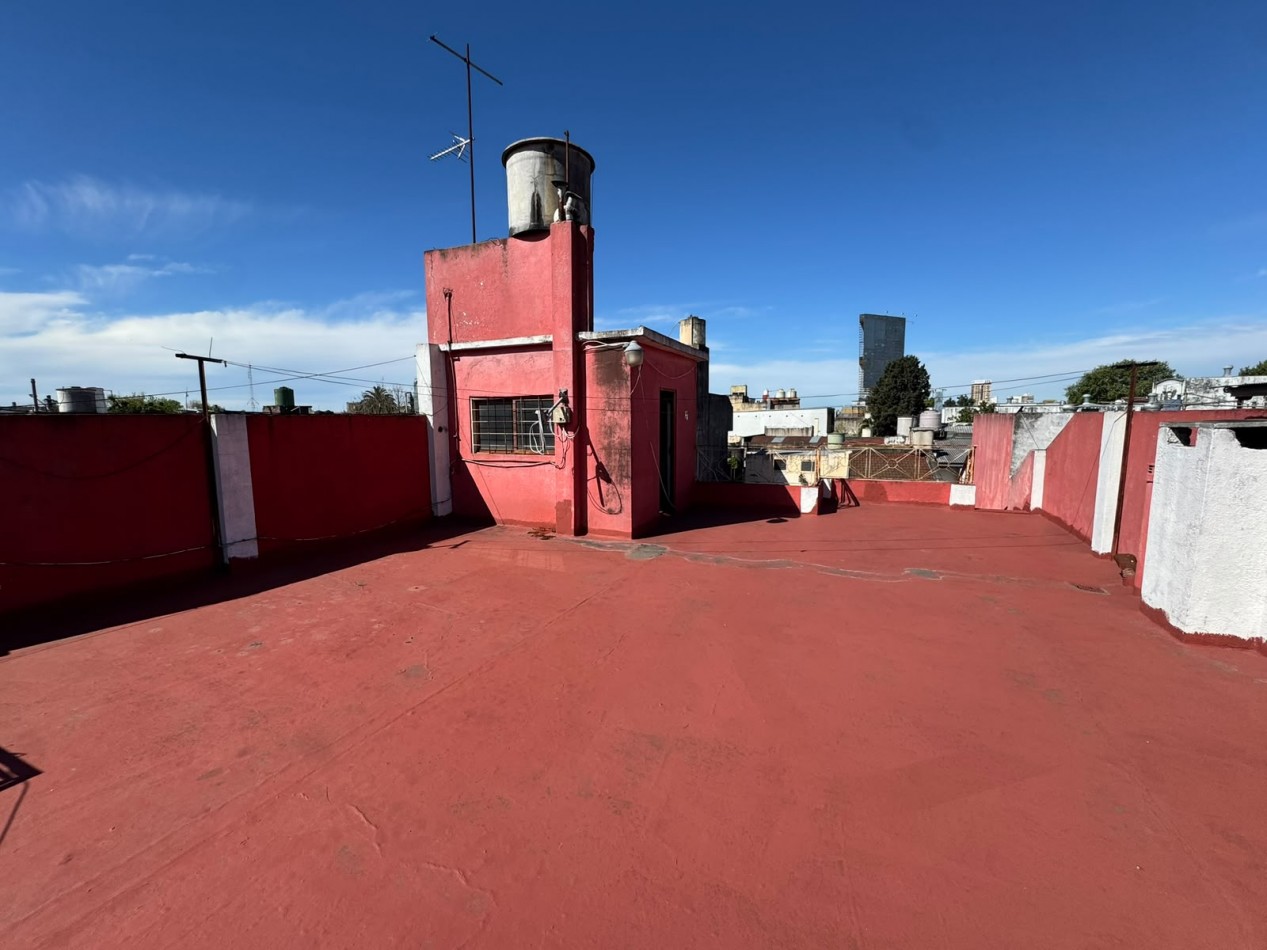 PH 3 AMB AL FRENTE CON BALCON, PATIO Y TERRAZA (SIN EXPENSAS) REF. 940 