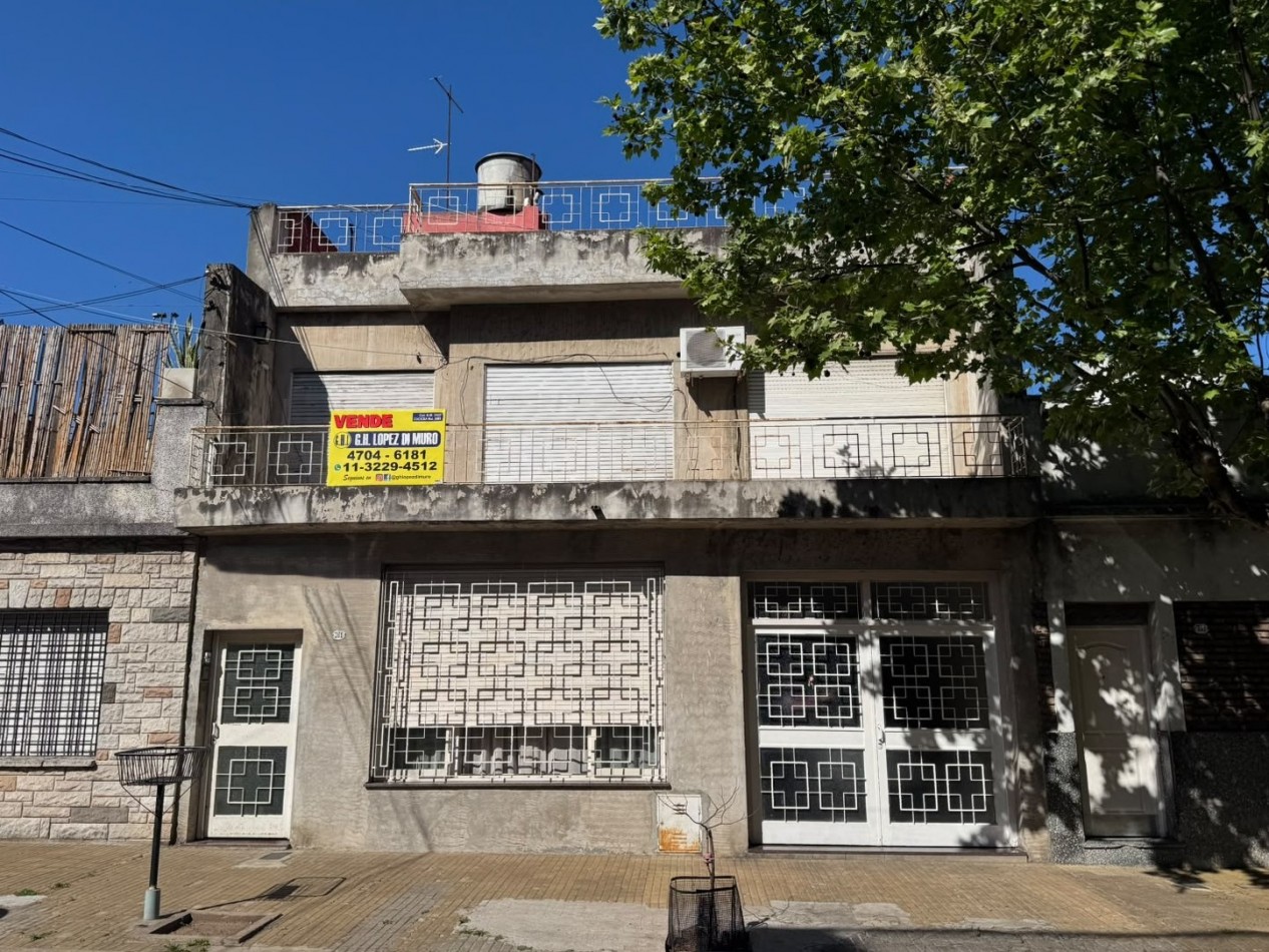 PH 3 AMB AL FRENTE CON BALCON, PATIO Y TERRAZA (SIN EXPENSAS) REF. 940 