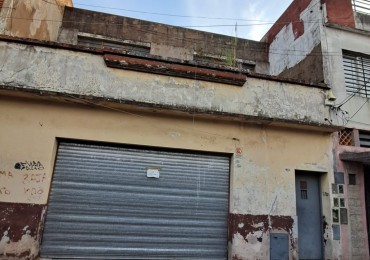 GALPON CON DEPOSITO, 3 OFICINAS Y TERRAZA S/LOTE 8.66X27.71