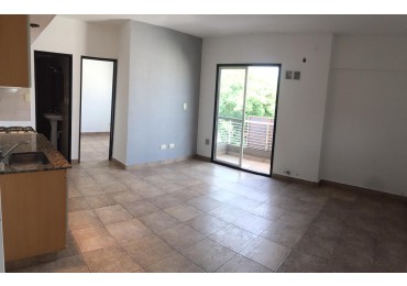 DEPARTAMENTO 2 AMB AL FRENTE CON BALCON A METROS DE CABA. REF.795