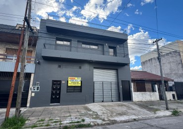 GALPON EN EXCELENTE ESTADO DE 400MTS2 CON VIVIENDA U OFICINAS, DEPOSITOS Y MONTACARGA.REF.931 