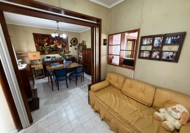 PH 2 AMB EN PLANTA ALTA CON LAVADERO CUBIERTO Y PATIO SEMI CUBIERTO (SIN EXPENSAS) REF. 939